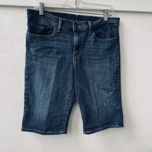 🌿Levi’s Denim Embroidered Bermuda Shorts